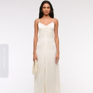 Abercrombie & Fitch Pleated Maxi Dress